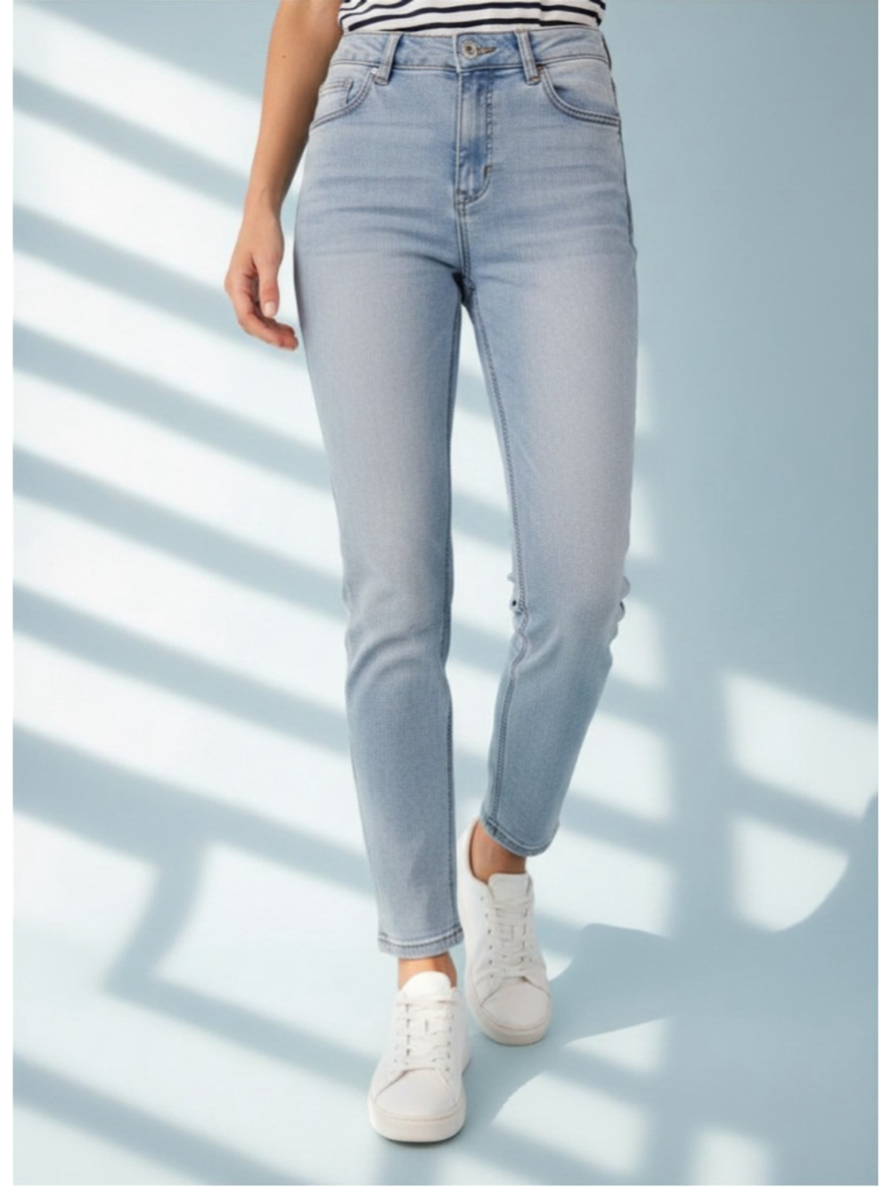 RE Generation Celebrity Pink Hydro Skinny Jeans Women 7/28 High Rise Distressed